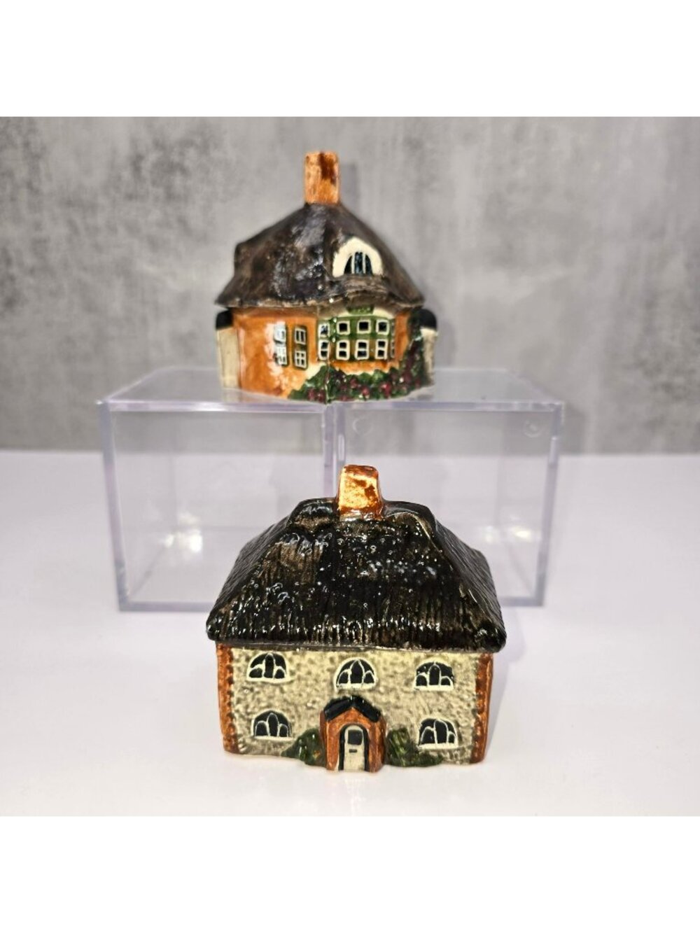 Hand-Painted Ceramic Cottage Figurines Set Of 2 Rustic Collectibles VL5133